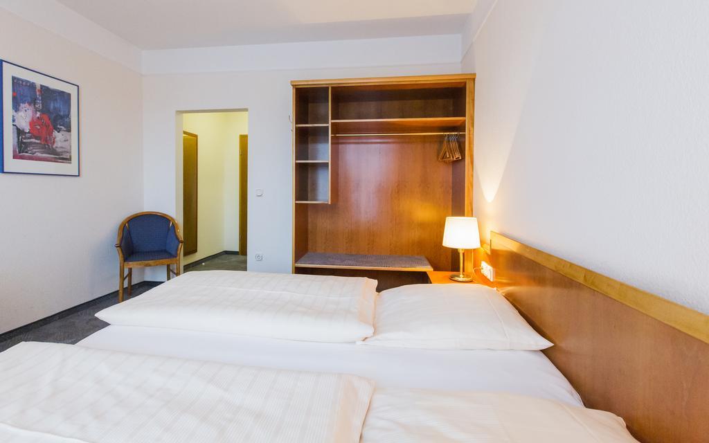 Hotel Eydt Kirchheim Кирххайм Экстерьер фото