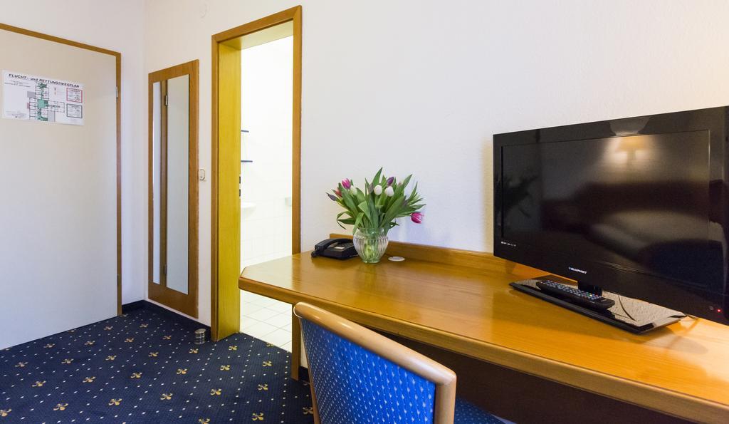 Hotel Eydt Kirchheim Кирххайм Экстерьер фото