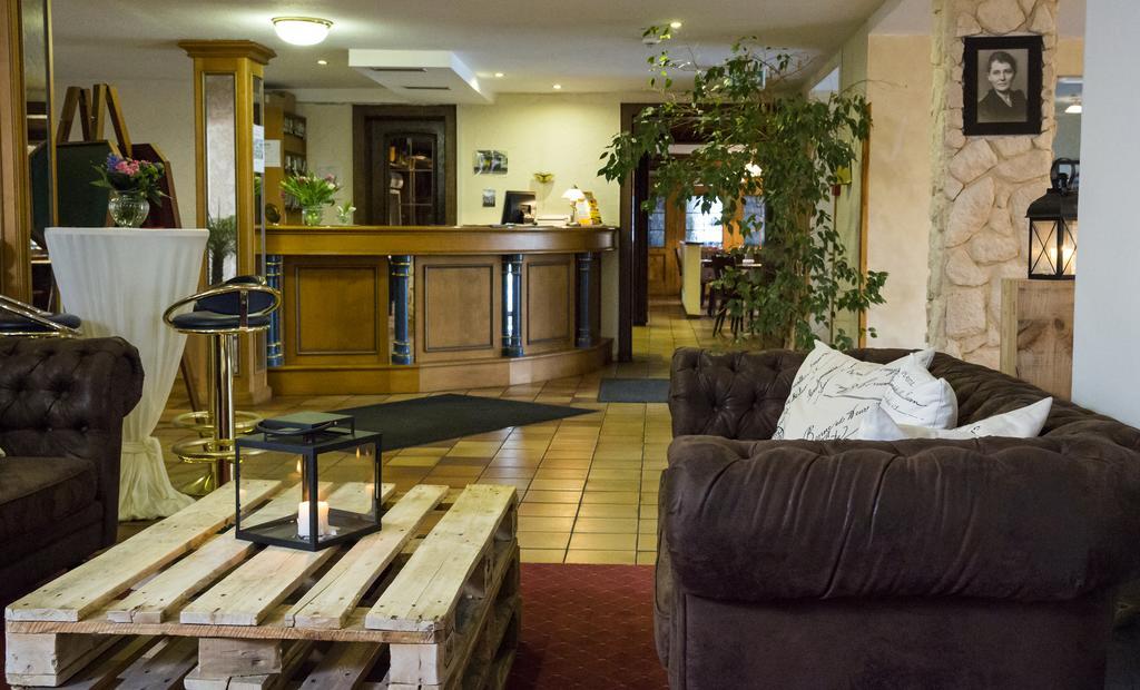 Hotel Eydt Kirchheim Кирххайм Экстерьер фото